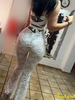 sara-escort-via-kinky-68f77dd25a625a00138a9f8d