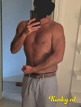 peter-erotische-massage-via-kinky-6818d4773cd0cf00131c5c20