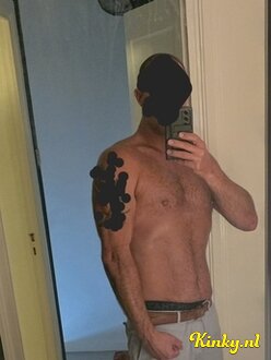 peter-erotische-massage-via-kinky-6818d438375bfd0013189565