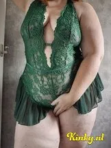 sophie-virtual-sex-via-kinky-6788024026791600136d349f