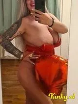 Julia - Party Lady!Real pictures 100% natural lady!Best BJ