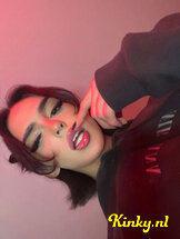 sofi-escort-via-kinky-6864597f375bfd00131905db