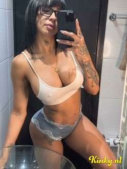 lany-virtual-sex-via-kinky-6889960c375bfd001319492b