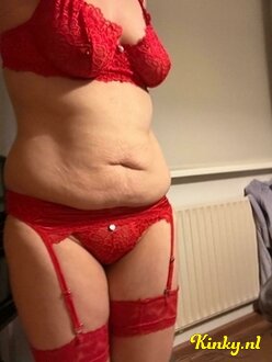 chantal-&-ricardo-escort-via-kinky-67ae5d396396ea00130c6e5d