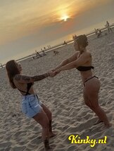 mia&samanta-escort-via-kinky-678b10be77be71001330e7c2