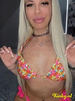 corina-escort-via-kinky-679f6978ae1f7400134359d7