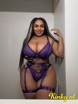 alanna-erotische-massage-via-kinky-694599864927090013f9a277