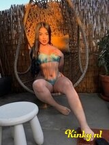 Cloe - very hot latina (tight and hot pussy)