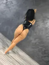 roxy-escort-via-kinky-6a1843f07ba4b20013e580ce