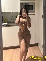 Mia - Mamasita latina, hot and elegant. Are you ready?