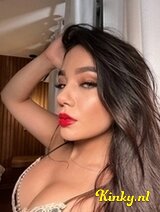 Mia - Mamasita latina, hot and elegant. Are you ready?