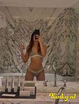 Emma - Party with two friends