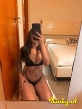 Emma - Party with two friends