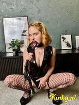 britney-virtual-sex-via-kinky-69849ed42ec2c000132c03ab