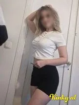 anndra-escort-via-kinky-69824b716b12d80013144c43