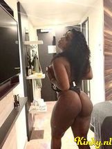 ebony-ts-prive-ontvangst-via-kinky-68d2472b918ef4001394283f