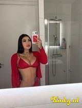 Khloe - Sexy Latina girl