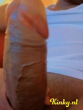 dave-erotische-massage-via-kinky-6891d9a431f4b00013baa8da