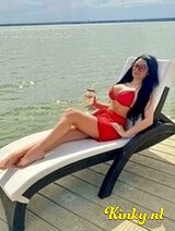 Alejandra - Pussy shaved completely