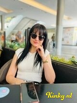 Alejandra - Pussy shaved completely