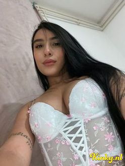 violeta-prive-ontvangst-via-kinky-67c70ebaba39f00013ad1f4e