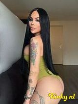 Paty - high-impact Latina