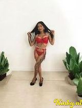 Karina - New in town