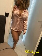 leslie-escort-via-kinky-67b090a64d80ae00132ea83f
