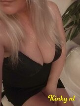 mandy-erotische-massage-via-kinky-68acb2667266d20013b95cc4