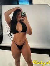 Nahomy - Colombian Brunette Goddess