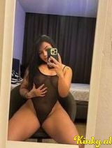 Nahomy - Colombian Brunette Goddess