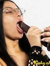 Nahomy - brunette goddes Colombian