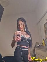alesia-escort-via-kinky-68ff5d4935dea800130afec2