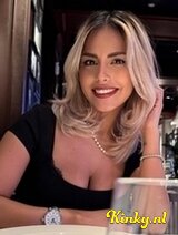 Bianca - Sexy Latina party girl GFE
