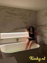 salwa-prive-ontvangst-via-kinky-692b4c75f6f33000132f5b0a