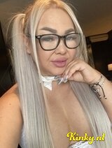 Kamelia - Party girl