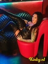 meesteres-manja-bdsm-via-kinky-67d22eb12711930013e05e06