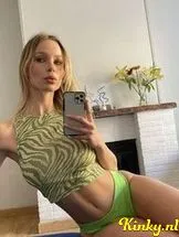 annalissa-virtual-sex-via-kinky-68f132b4f044d900134e13f8