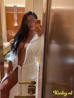 sara-escort-via-kinky-698e026c646acd001318cbc2