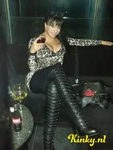 ts-divanna-prive-ontvangst-via-kinky-67e15eb5bba7d20013d3ee7b