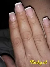 ts-divanna-prive-ontvangst-via-kinky-682a6dd29e10cc00134435ac