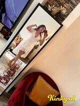 Ruze - Trans with big ass and boobs and dick