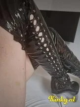 daisy-escort-via-kinky-67e3d900298d040013e52ac4