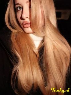 lolita-virtual-sex-via-kinky-694b9a5536132b00137995d3