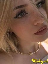 lolita-virtual-sex-via-kinky-68ca6ed1f6c6eb0013e5d8f8