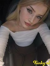 lolita-virtual-sex-via-kinky-68ca6ed47e9b920013109910