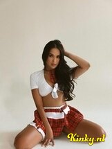 madina-prive-ontvangst-via-kinky-689361e429a22700136147c8