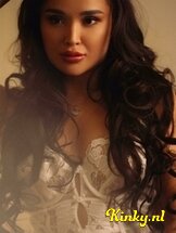 madina-prive-ontvangst-via-kinky-67e6af99700a3f0013e7b6e3