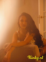 madina-prive-ontvangst-via-kinky-67e6b8de700a3f0013e7b6f7