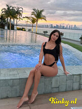 melina-prive-ontvangst-via-kinky-6882089a31f4b00013ba90f2